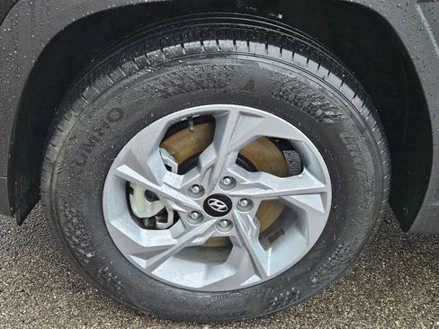 Certified 2023 Hyundai Tucson SE image 10