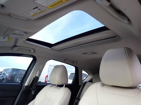 Used 2018 MAZDA CX-5 Touring w/ Preferred Equipment Package AWD/4WD image 15