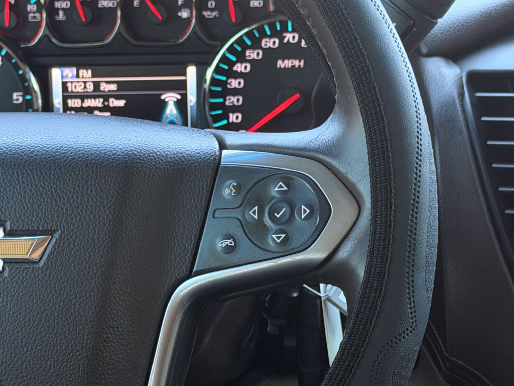 Used 2016 Chevrolet Suburban LT RWD image 22