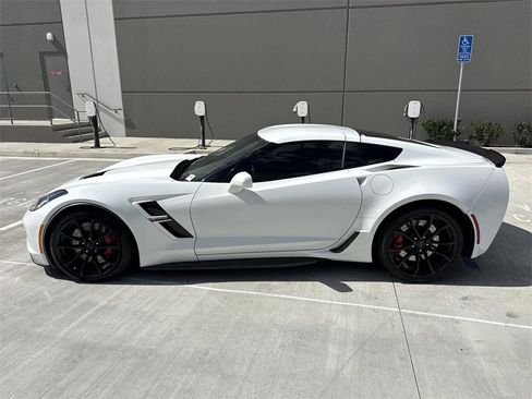 Used 2019 Chevrolet Corvette Grand Sport image 6