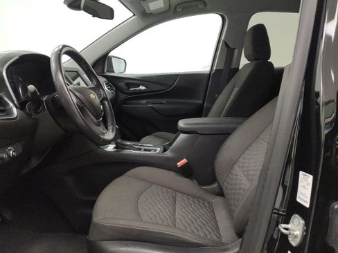 Used 2019 Chevrolet Equinox LT w/ Driver Convenience Package AWD/4WD image 17