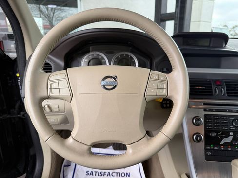 Used 2010 Volvo XC60 T6 image 11