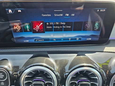 Used 2025 Mercedes-Benz CLA 250 image 29