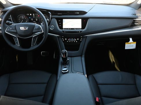 New 2026 Cadillac XT5 Sportv w/ LPO, Onyx Lite Package image 7