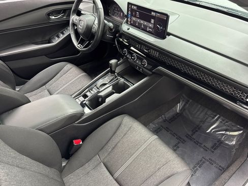 Used 2024 Honda Accord Sport image 32