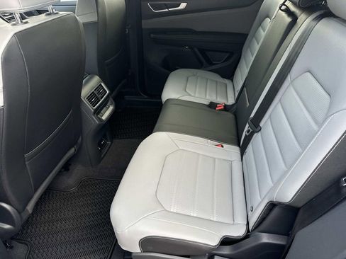New 2026 Volkswagen Atlas Cross Sport SEL R-Line AWD/4WD image 15