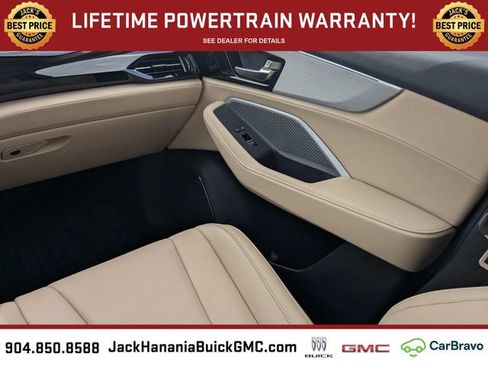Used 2025 Acura MDX SH-AWD image 18