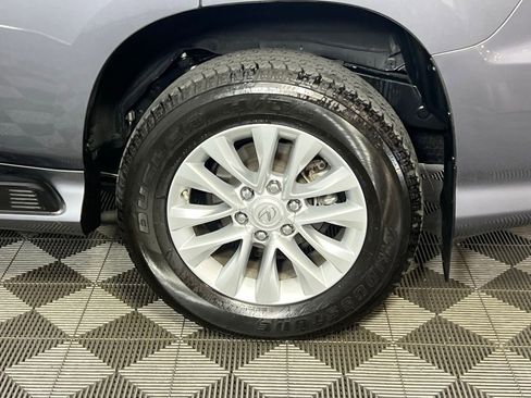 Used 2023 Lexus GX 460 Premium image 12