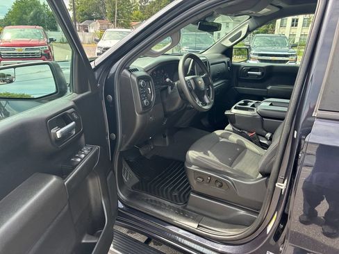 Used 2023 Chevrolet Silverado 1500 Custom w/ LPO, Dark Essentials Package AWD/4WD image 10