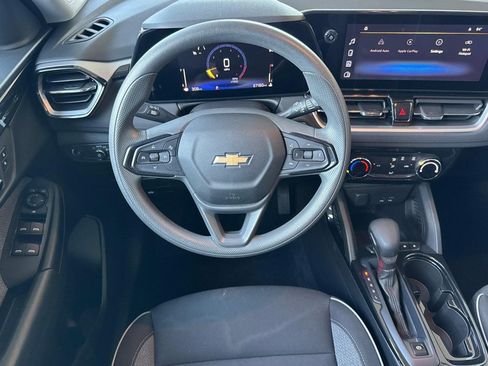 Used 2025 Chevrolet TrailBlazer LT image 27