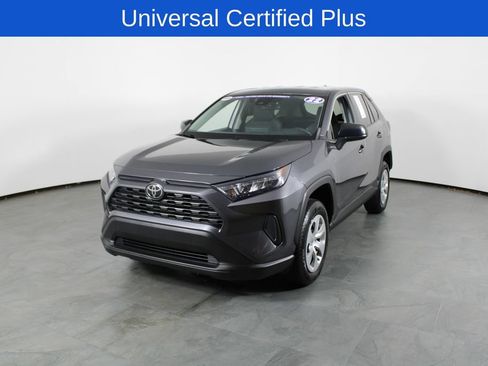 Used 2022 Toyota RAV4 LE FWD image 2