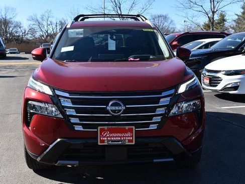 New 2026 Nissan Rogue Platinum image 4