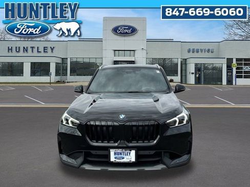 Used 2023 BMW X1 xDrive28i AWD/4WD image 3