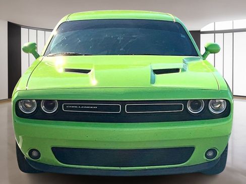 Used 2023 Dodge Challenger SXT w/ Plus Package image 2