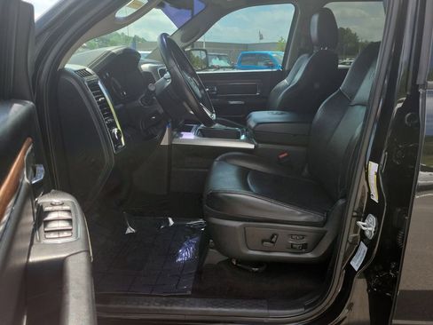 Used 2017 RAM 2500 Longhorn RWD image 30
