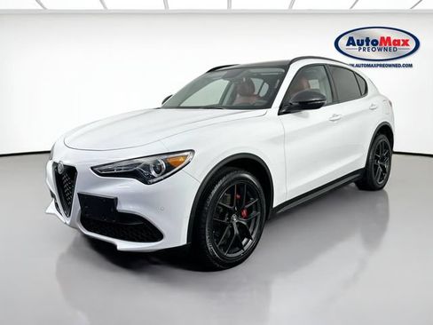 Used 2019 Alfa Romeo Stelvio Sport w/ Quick Order Package 22J Sport AWD/4WD image 5