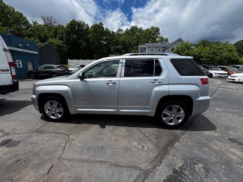 Used 2017 GMC Terrain Denali FWD image 3