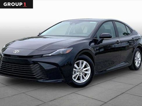Certified 2026 Toyota Camry LE FWD image 1