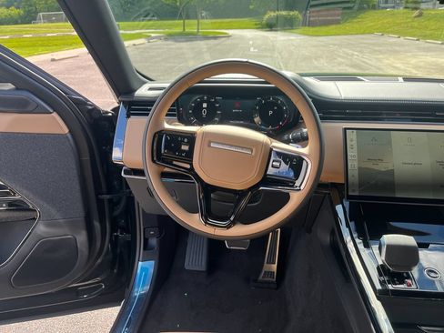New 2026 Land Rover Range Rover Sport Dynamic SE AWD/4WD image 13