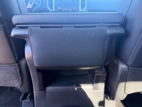 Certified 2017 Nissan Titan S image 15