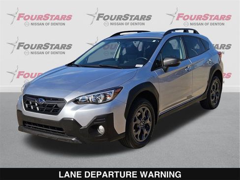 Used 2022 Subaru Crosstrek 2.5i Sport w/ Moonroof Package image 9
