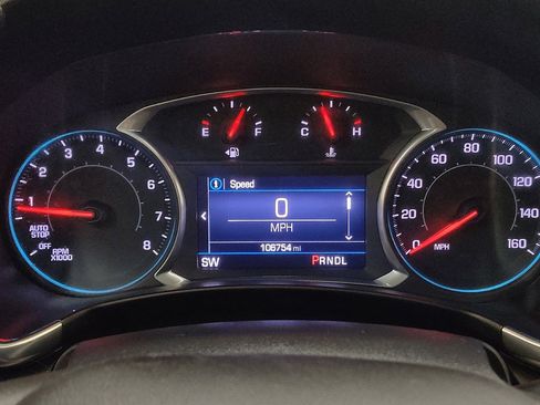 Used 2019 Chevrolet Equinox LT FWD image 23