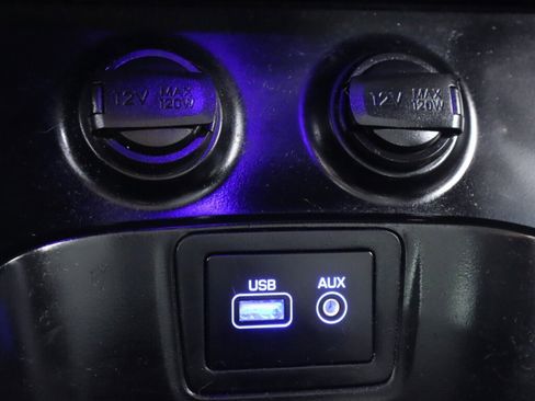 Used 2018 Hyundai Santa Fe Sport image 23