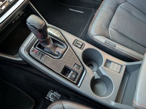 Certified 2024 Subaru Crosstrek 2.5i Limited w/ Crosstrek Mirror Package image 17