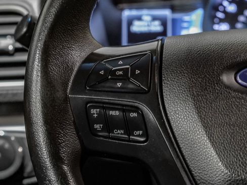 Used 2017 Ford Explorer XLT w/ Equipment Group 202A image 16