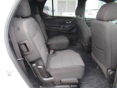 Used 2022 Chevrolet Traverse LT w/ LPO, Floor Liner Package AWD/4WD image 21