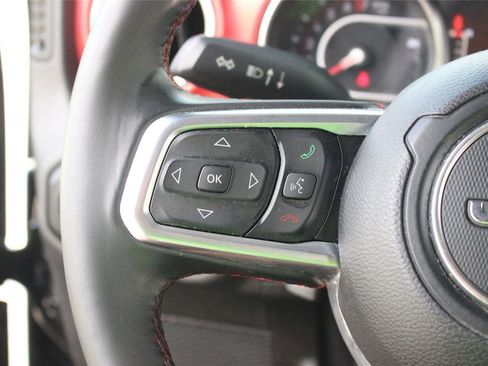 Used 2018 Jeep Wrangler Unlimited Rubicon w/ Cold Weather Group image 19