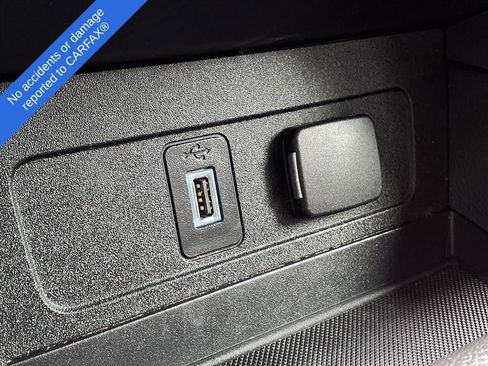 Used 2017 Ford Escape SE w/ Equipment Group 201A image 27