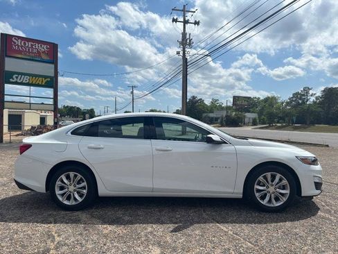 Used 2023 Chevrolet Malibu LT FWD image 3