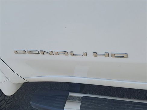 Used 2020 GMC Sierra 2500 Denali w/ Denali Ultimate Package image 30