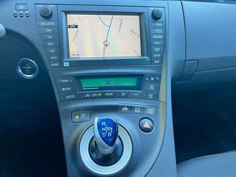 Used 2010 Toyota Prius Five image 12