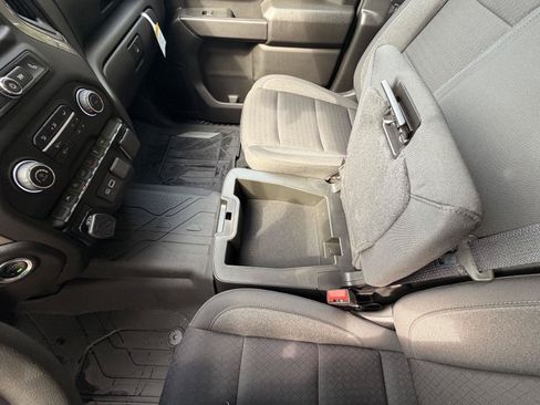 Used 2024 Chevrolet Silverado 1500 Custom w/ Turbomax Blackout Package RWD image 29