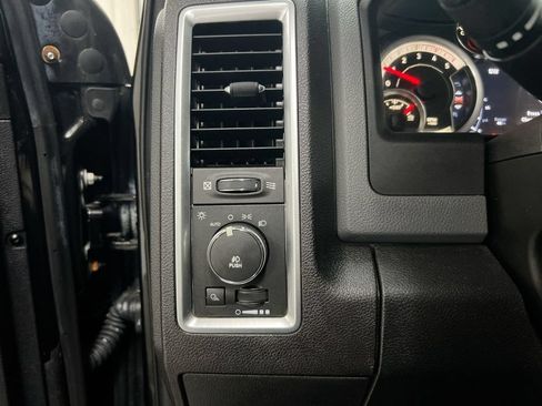 Used 2013 RAM 2500 SLT w/ Luxury Group AWD/4WD image 18