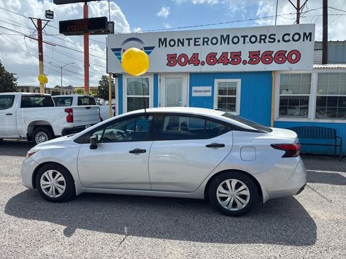 Used 2020 Nissan Versa S image 1