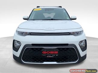 Used 2022 Kia Soul LX w/ Technology Package video 2