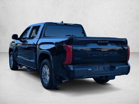 Used 2022 Toyota Tundra SR5 w/ SR5 Premium Package AWD/4WD image 8
