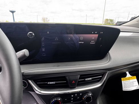 Used 2025 Buick Encore GX Preferred FWD image 21
