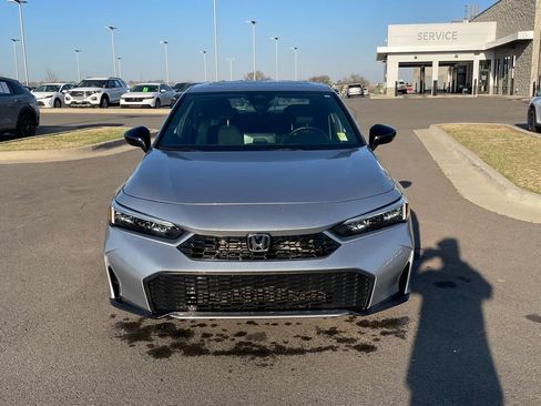 Used 2025 Honda Civic Sport image 2