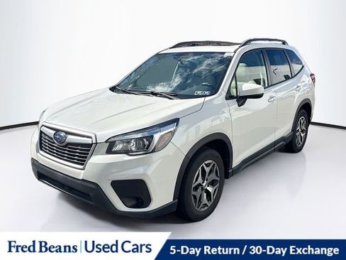 Used 2020 Subaru Forester Premium image 2