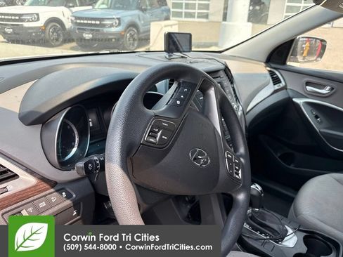 Used 2018 Hyundai Santa Fe Sport AWD/4WD image 13