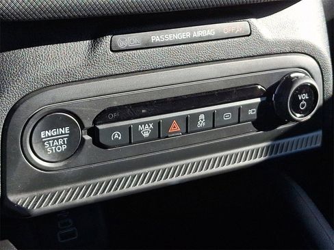 Certified 2025 Ford Bronco Sport Heritage w/ Convenience Package image 26