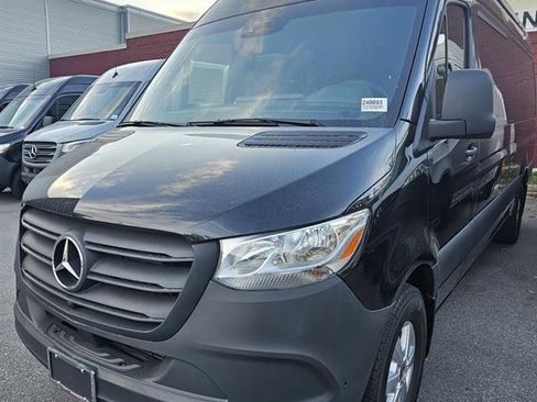New 2024 Mercedes-Benz Sprinter 2500 image 1