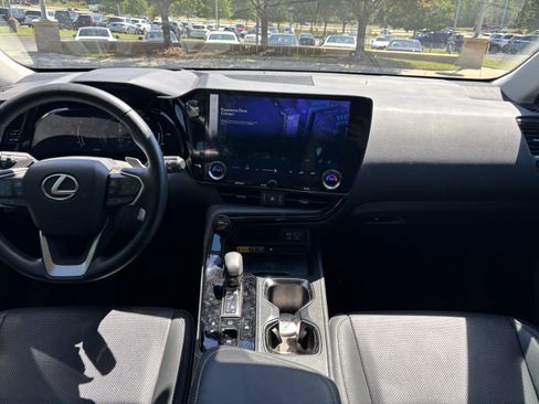 Used 2024 Lexus NX 350h AWD image 33