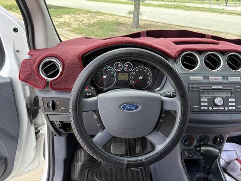 Used 2010 Ford Transit Connect XLT FWD image 19
