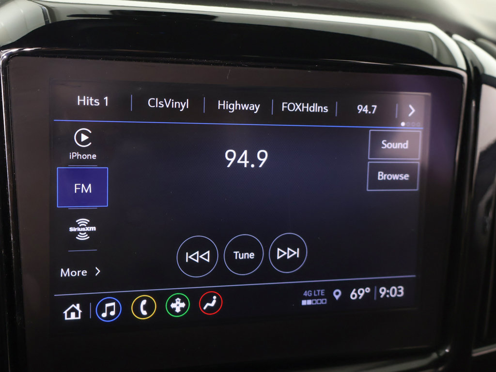 Used 2023 Chevrolet Traverse LT AWD/4WD image 51