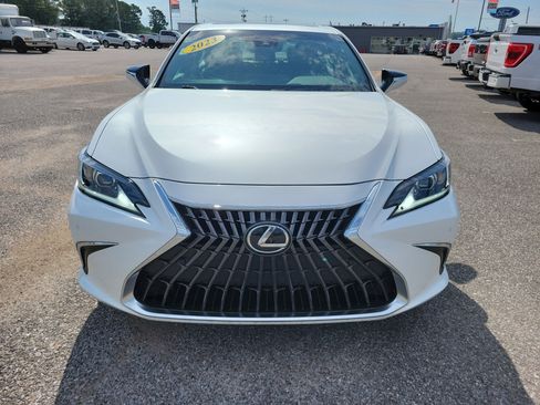 Used 2023 Lexus ES 350 w/ Premium Package FWD image 2